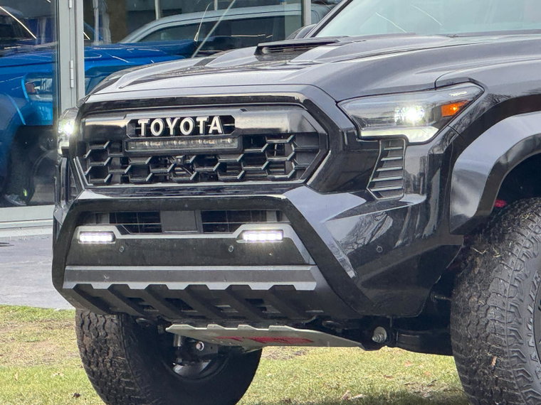 Vehicle Image 22