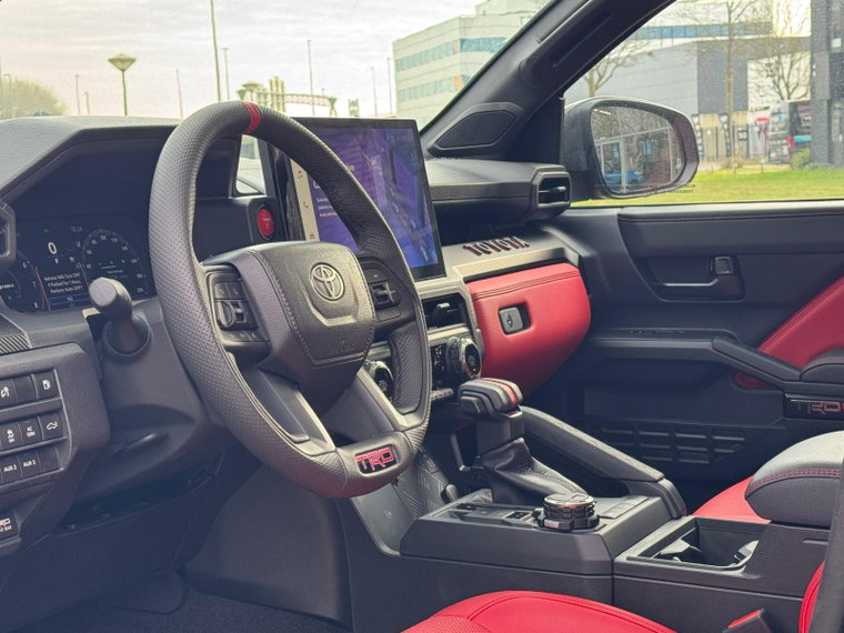 Vehicle Image 31