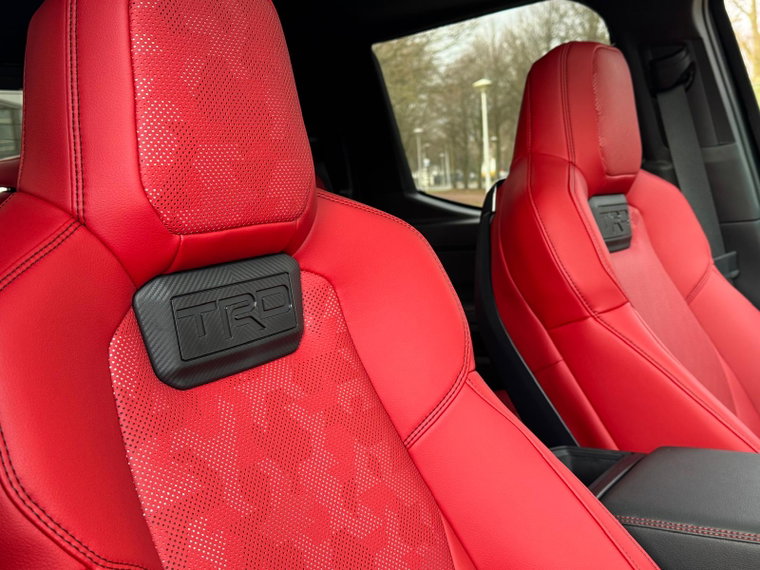 Vehicle Image 32
