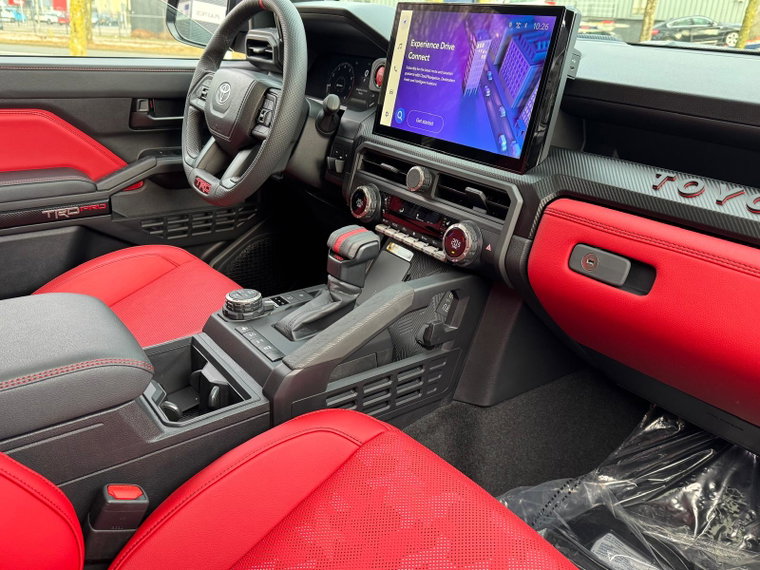Vehicle Image 35
