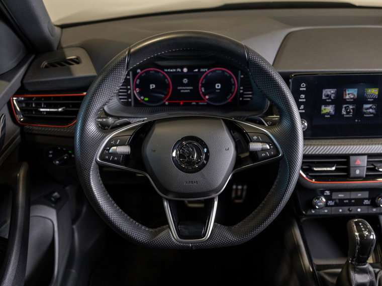 Vehicle Image 19