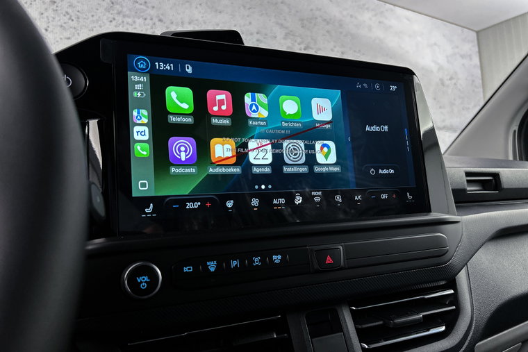 Vehicle Image 13