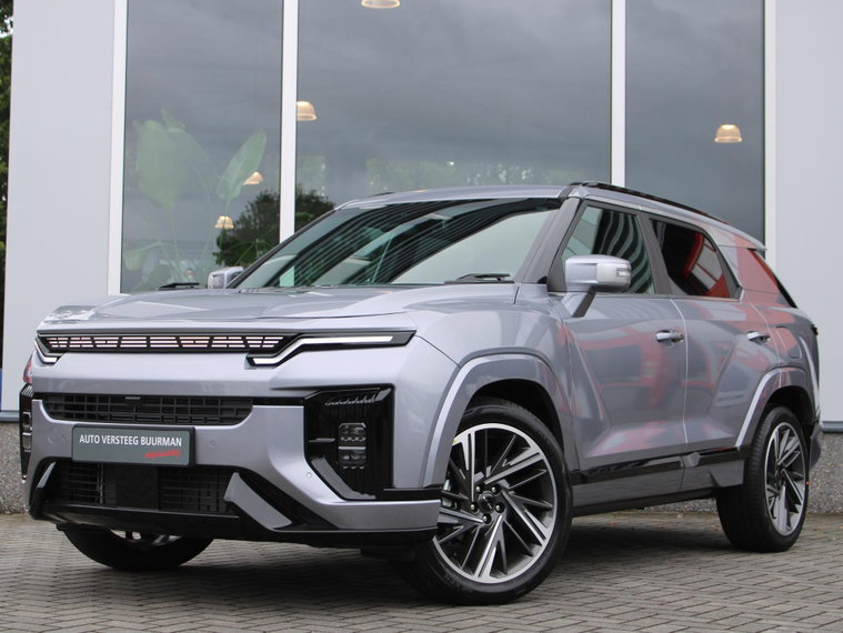 Vehicle Image 12