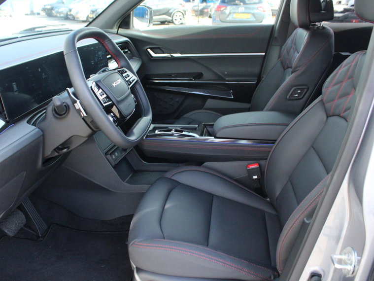 Vehicle Image 38