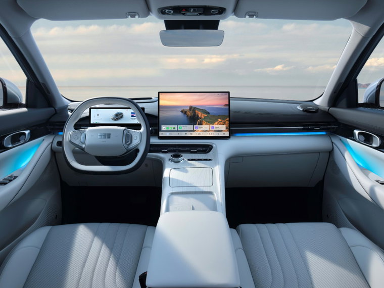 Vehicle Image 8