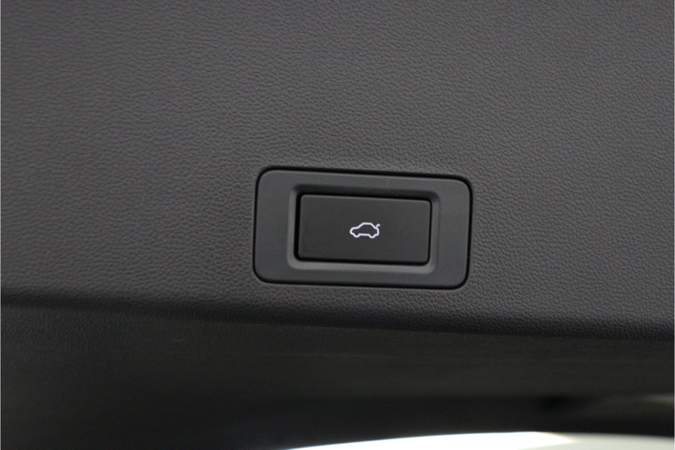 Vehicle Image 52