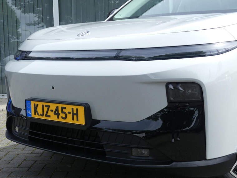 Vehicle Image 35