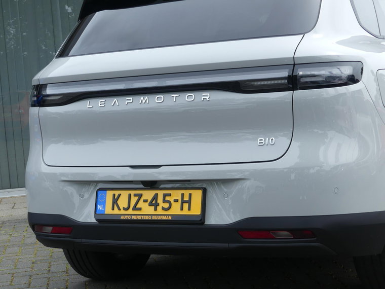 Vehicle Image 36