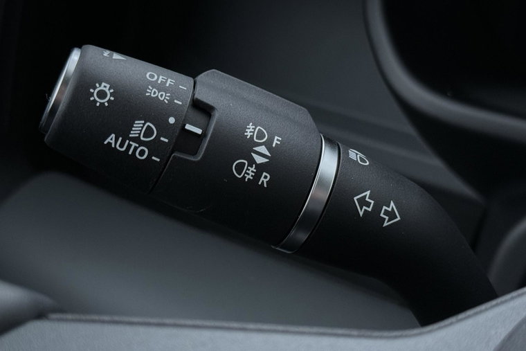 Vehicle Image 38
