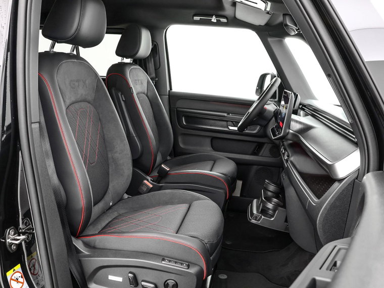 Vehicle Image 9