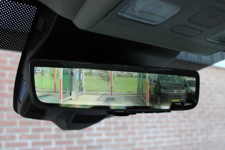 Vehicle Image 38