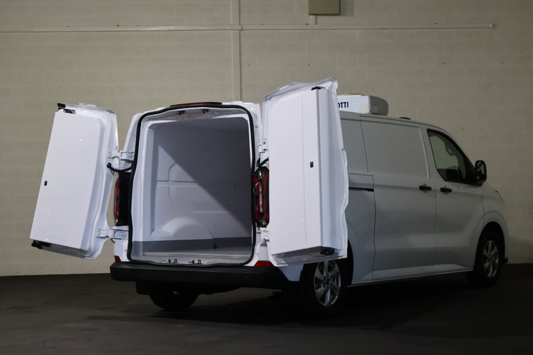 Vehicle Image 12
