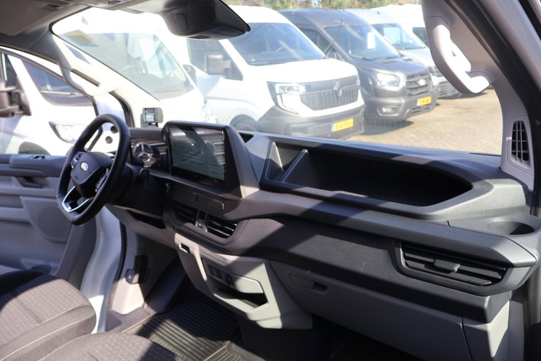 Vehicle Image 37