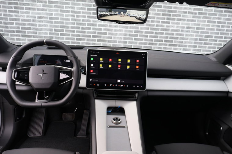 Vehicle Image 19