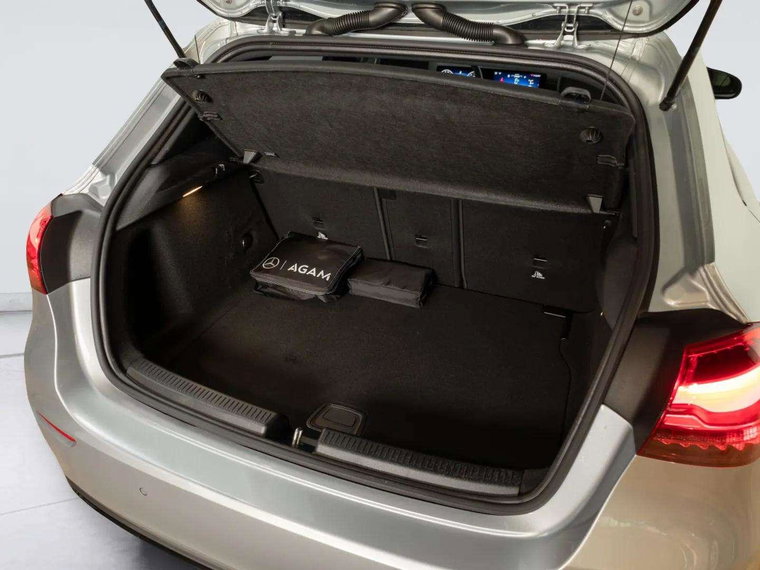Vehicle Image 21