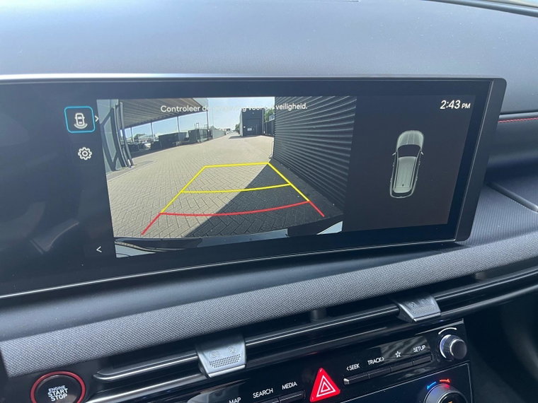Vehicle Image 30