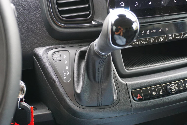 Vehicle Image 26