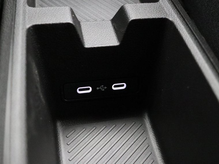 Vehicle Image 27