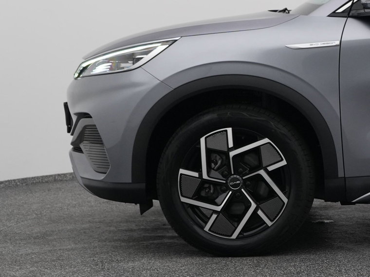 Vehicle Image 21
