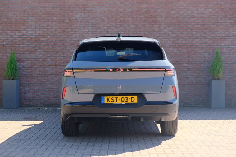 Vehicle Image 39