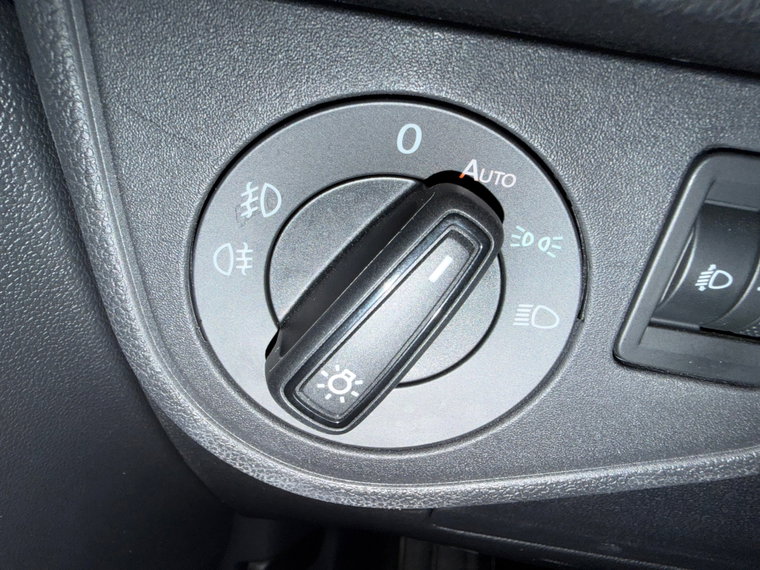 Vehicle Image 27