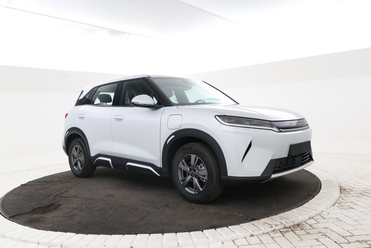 Vehicle Image 4