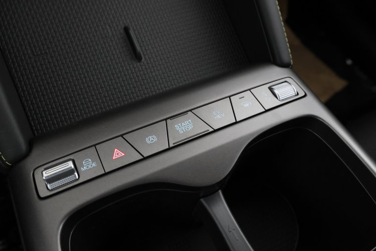 Vehicle Image 32