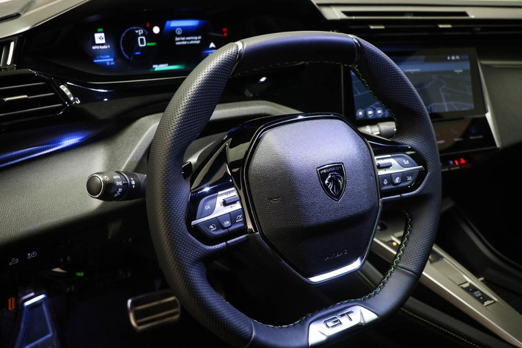Vehicle Image 35