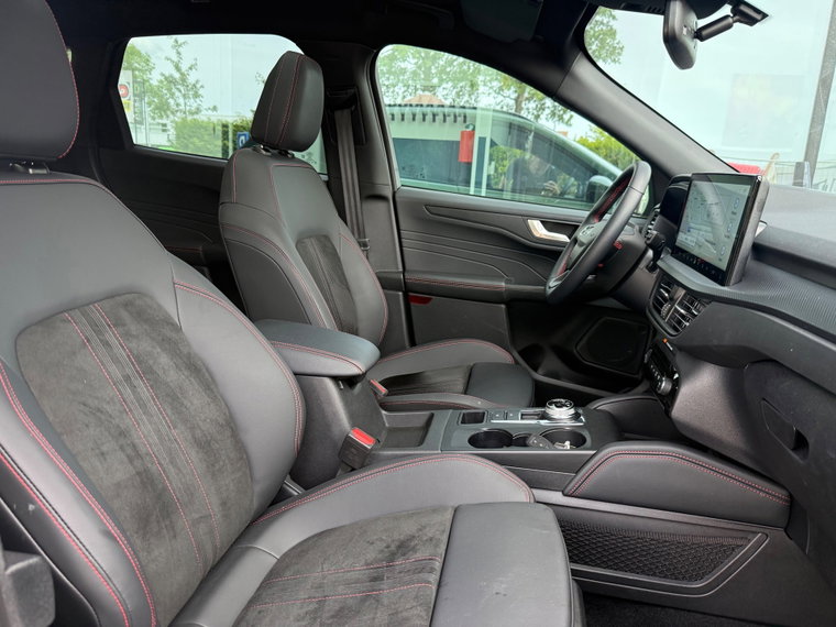 Vehicle Image 36