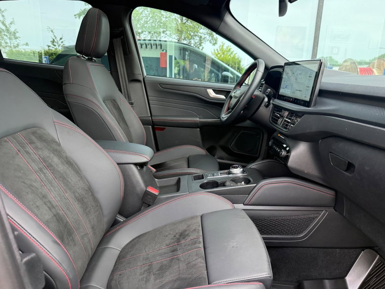 Vehicle Image 37