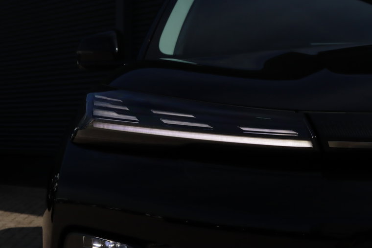 Vehicle Image 37