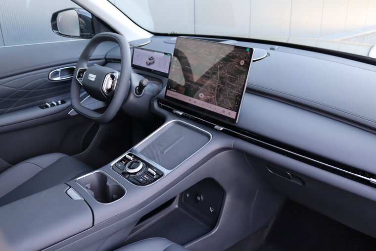 Vehicle Image 9