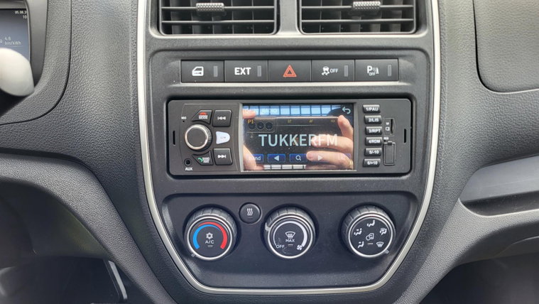 Vehicle Image 18