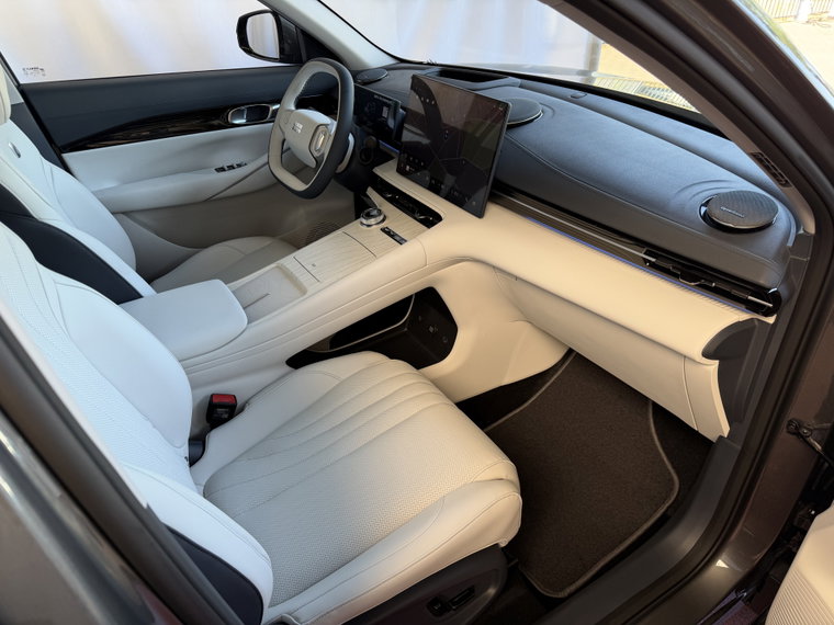 Vehicle Image 31