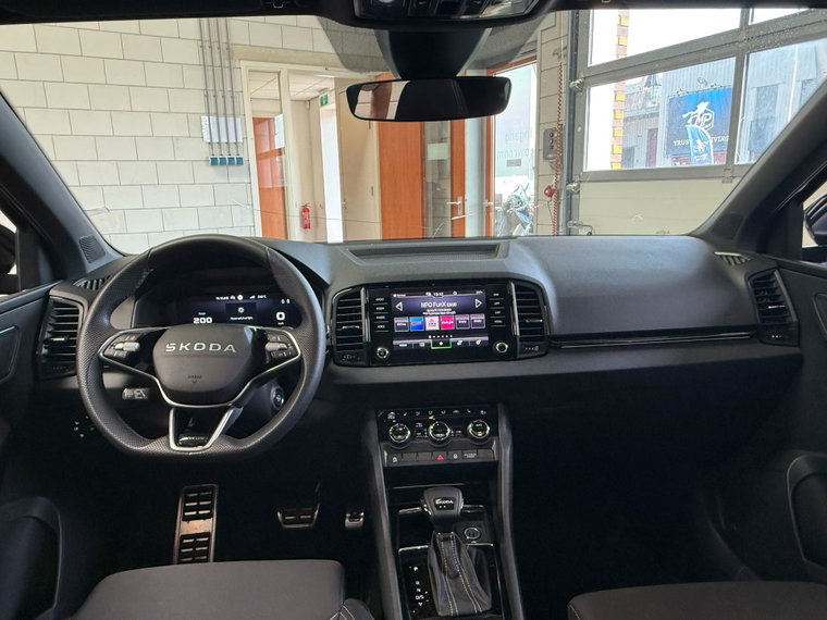 Vehicle Image 21
