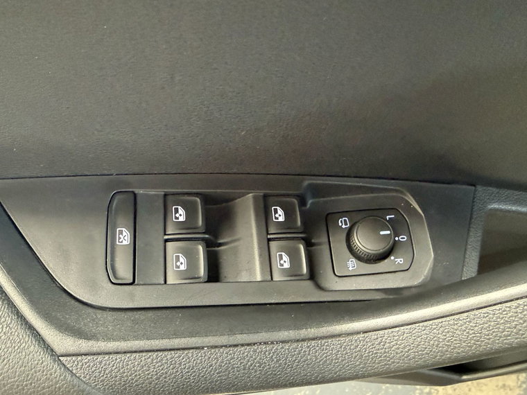 Vehicle Image 27