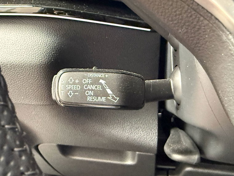 Vehicle Image 28