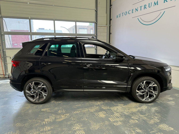 Vehicle Image 8