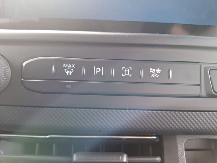 Vehicle Image 29