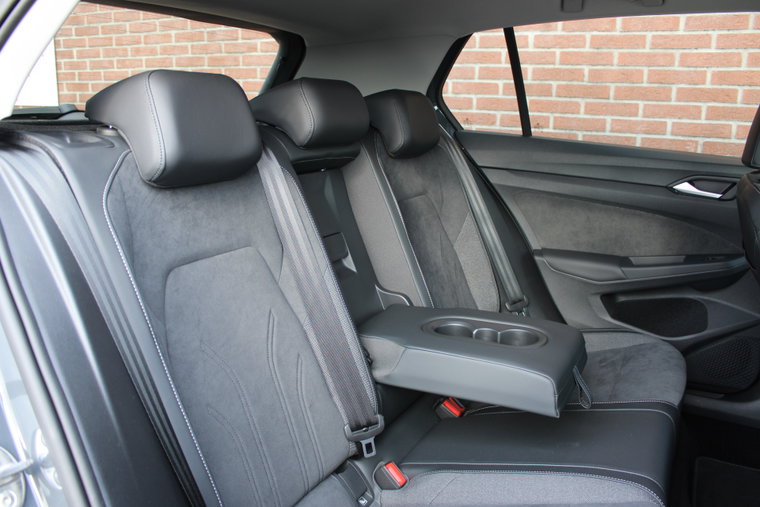 Vehicle Image 33