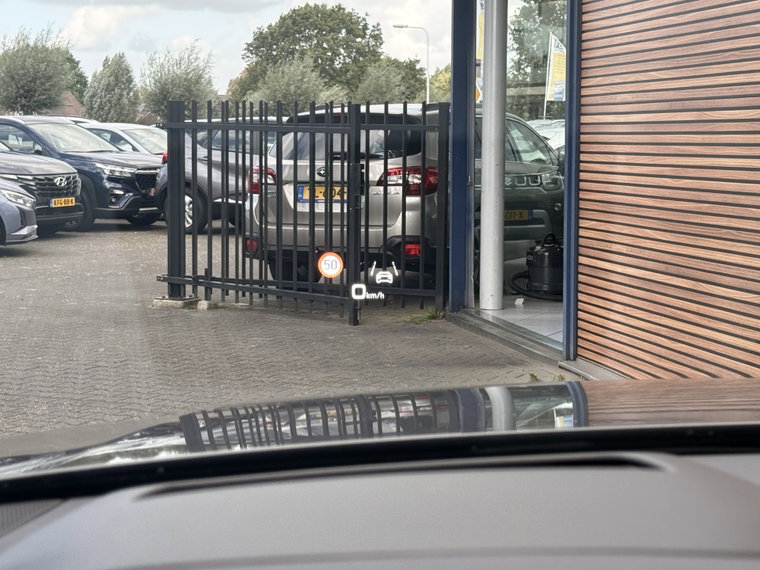 Vehicle Image 31
