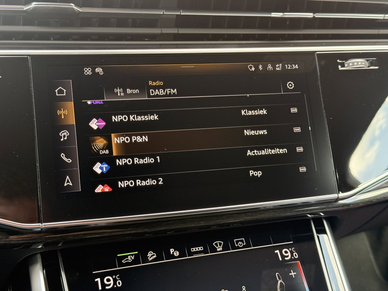 Vehicle Image 38