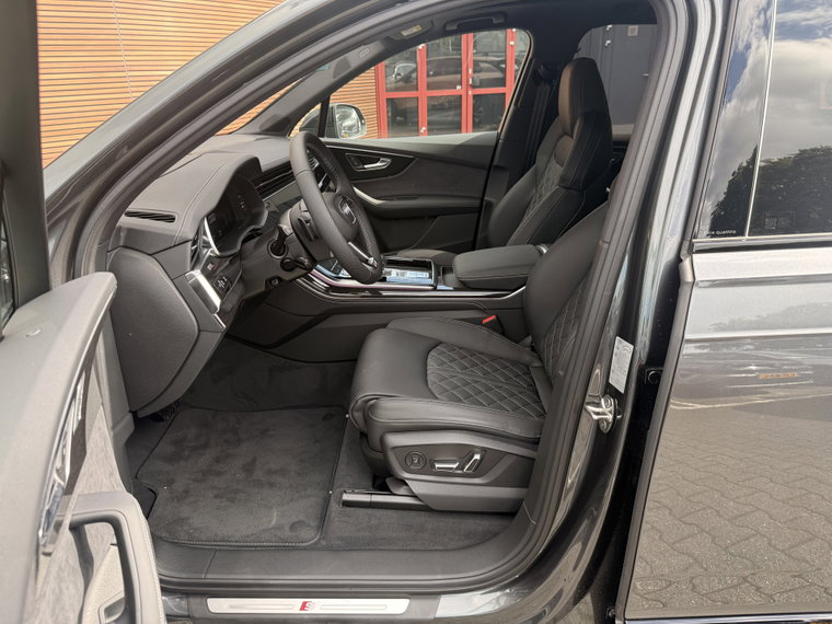 Vehicle Image 50