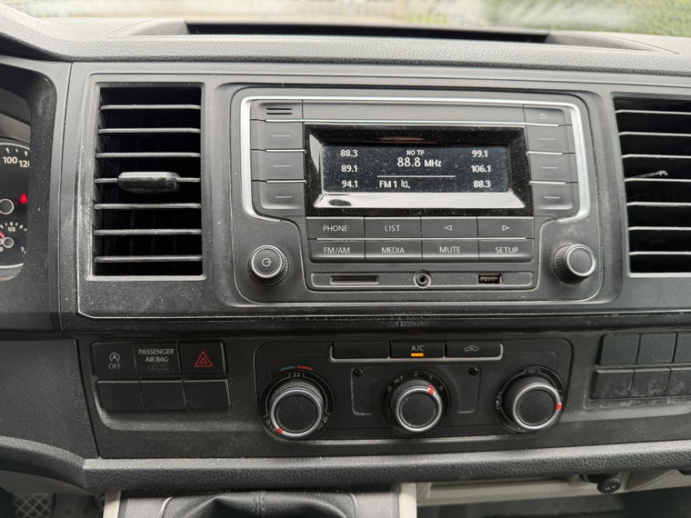 Vehicle Image 23