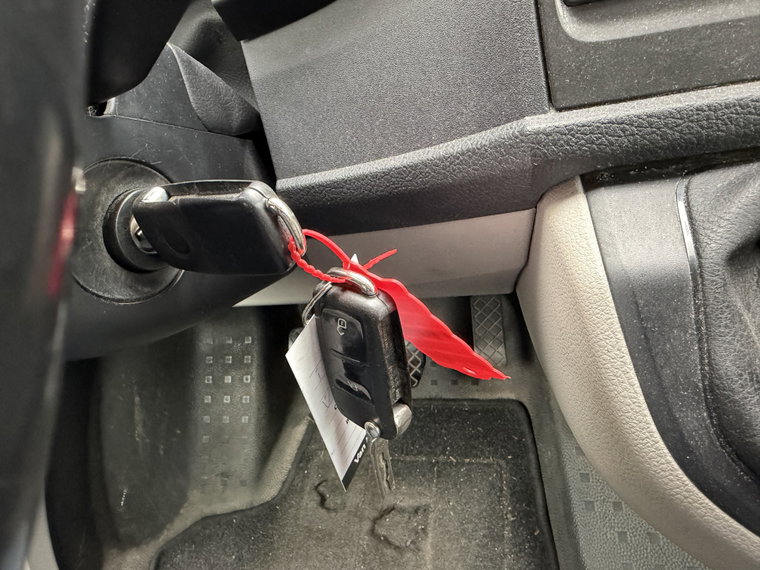 Vehicle Image 25