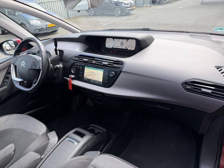 Vehicle Image 24