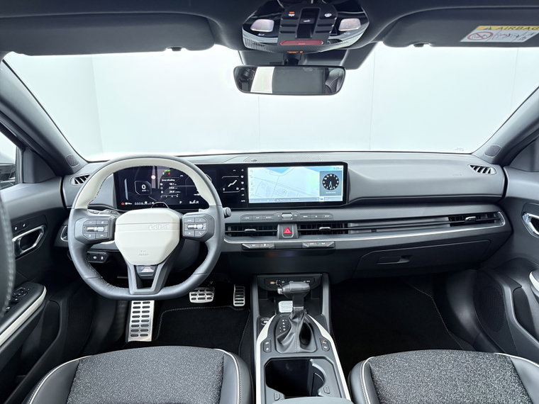 Vehicle Image 36