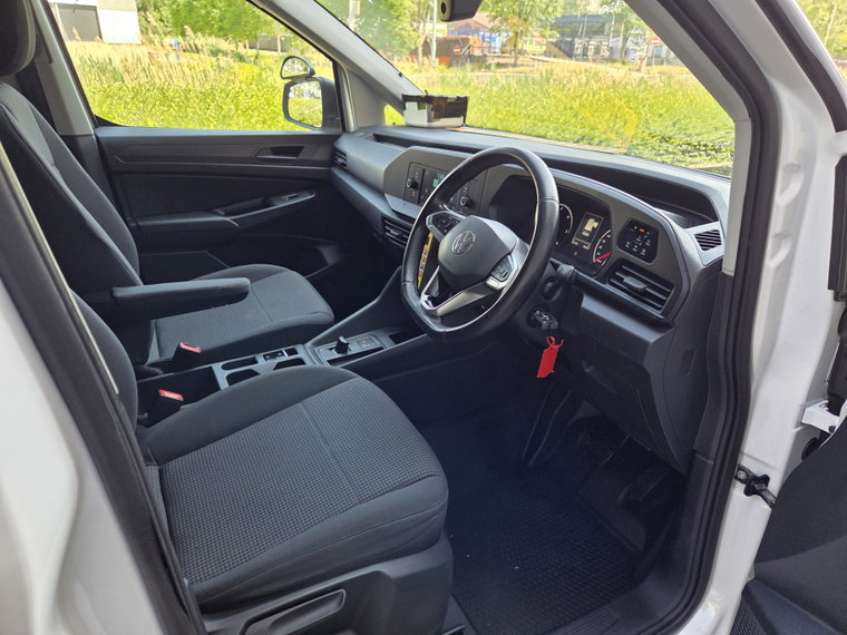 Vehicle Image 24
