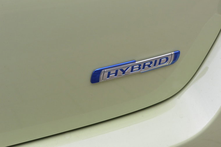 Vehicle Image 16