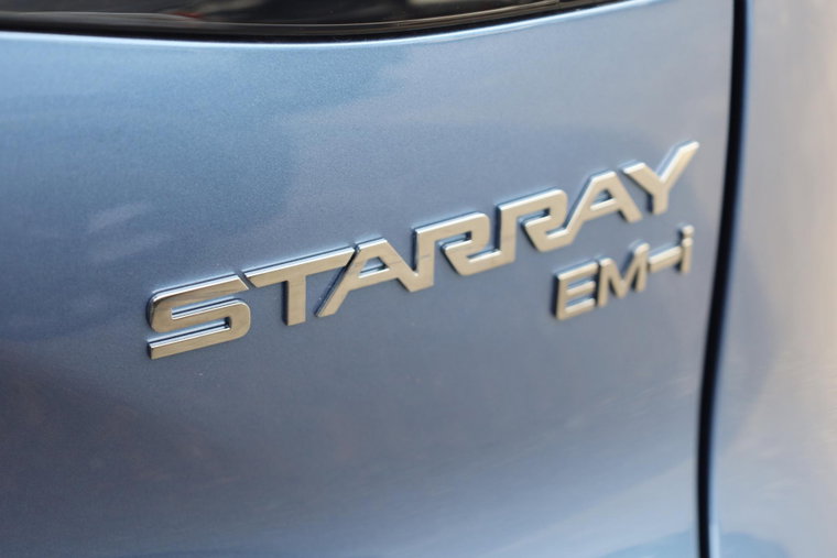 Vehicle Image 5